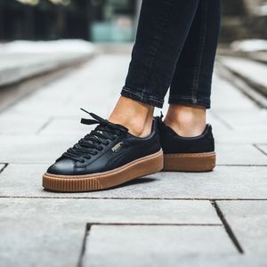 Puma womens basket platform core sneaker size 7.5